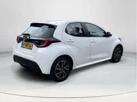 Toyota Yaris (2022) thumbnail 5