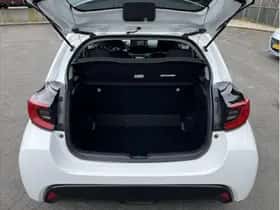 Toyota Yaris (2022) thumbnail 9