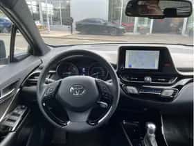 Toyota C-HR (2022) thumbnail 15