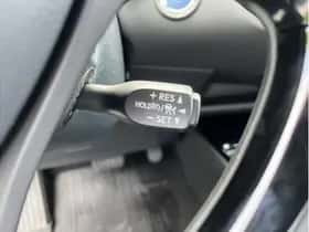 Toyota C-HR (2022) thumbnail 24