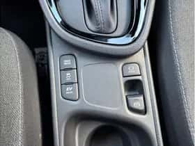 Toyota Yaris Cross (2025) thumbnail 35
