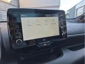 Toyota Yaris (2021) thumbnail 17
