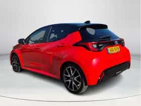 Toyota Yaris (2021) thumbnail 3
