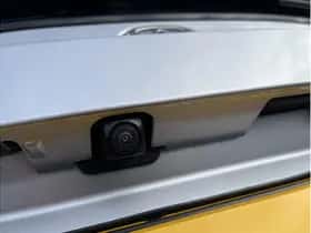 Toyota C-HR (2025) thumbnail 11