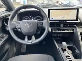 Toyota C-HR (2025) thumbnail 16