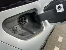 Toyota C-HR (2025) thumbnail 29