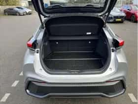 Toyota C-HR (2025) thumbnail 9