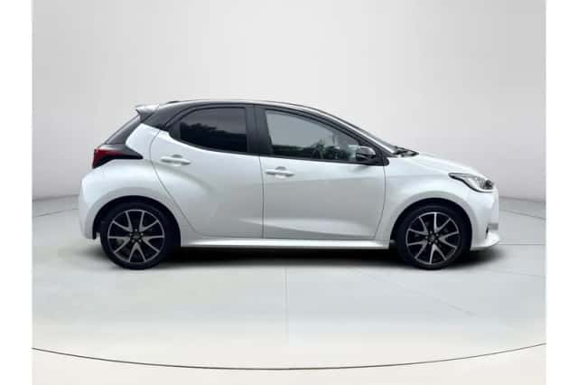 Toyota Yaris (2022) thumbnail 6