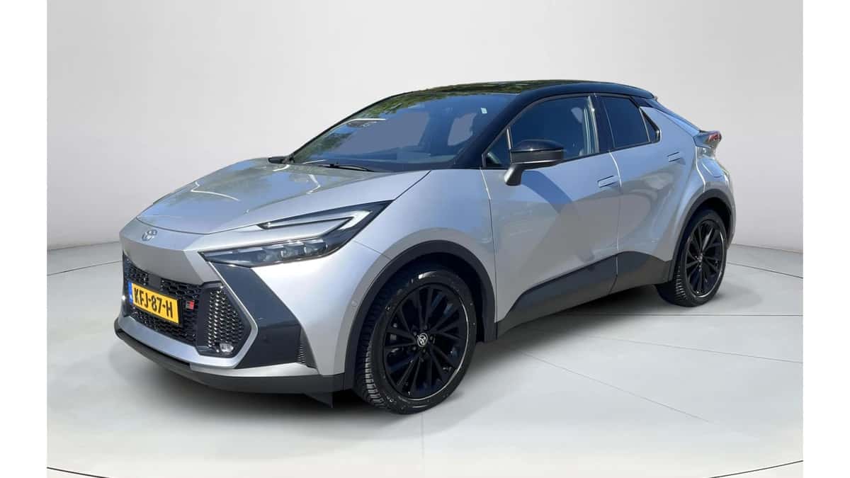 Toyota C-HR (2024) — foto 1