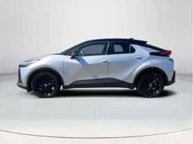 Toyota C-HR (2024) thumbnail 2