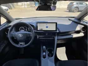 Toyota C-HR (2024) thumbnail 17