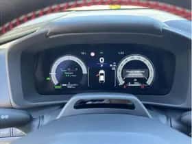 Toyota C-HR (2024) thumbnail 22