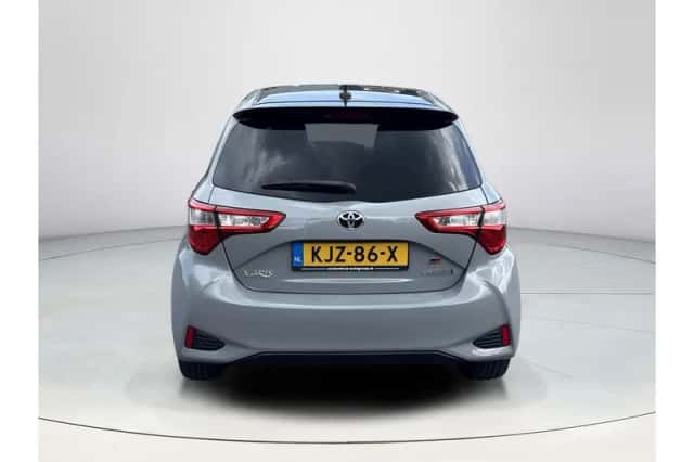 Toyota Yaris (2019) thumbnail 4