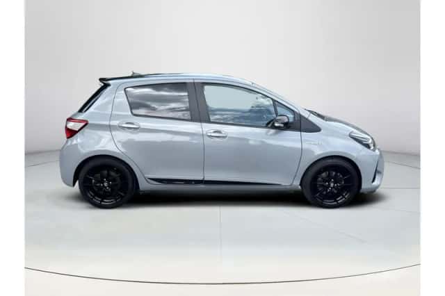 Toyota Yaris (2019) thumbnail 6