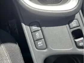 Toyota Yaris Cross (2023) thumbnail 24