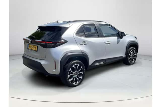 Toyota Yaris Cross (2023) thumbnail 5