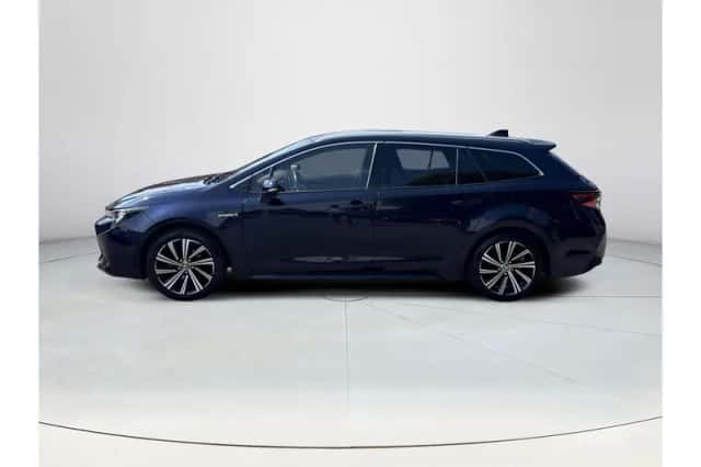 Toyota Corolla (2022) thumbnail 2
