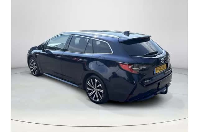 Toyota Corolla (2022) thumbnail 3