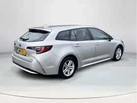 Toyota Corolla (2021) thumbnail 5