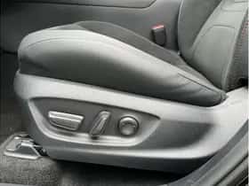 Toyota C-HR (2025) thumbnail 17