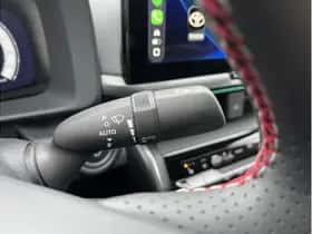 Toyota C-HR (2025) thumbnail 30