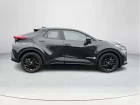 Toyota C-HR (2025) thumbnail 6