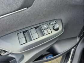 Toyota Yaris Cross (2025) thumbnail 26