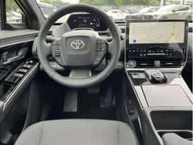 Toyota bZ4X (2025) thumbnail 17