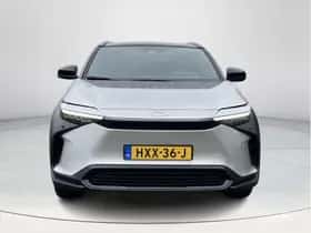 Toyota bZ4X (2025) thumbnail 8