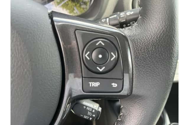 Toyota Yaris (2020) thumbnail 5