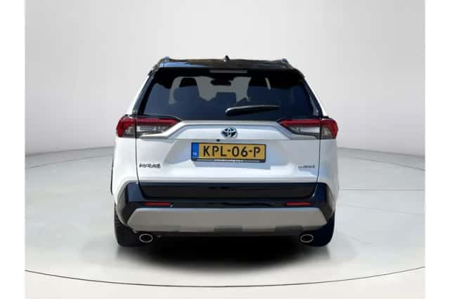 Toyota RAV4 (2024) thumbnail 4