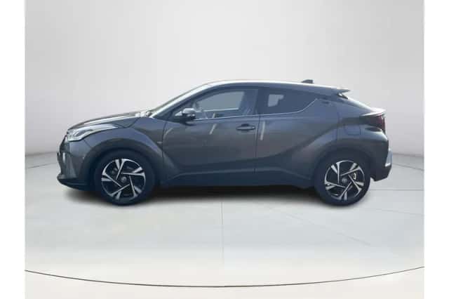 Toyota C-HR (2023) thumbnail 2