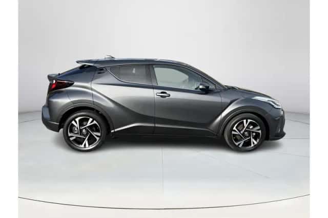 Toyota C-HR (2023) thumbnail 6