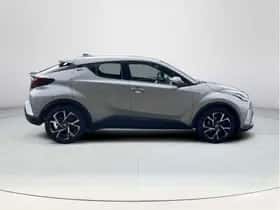 Toyota C-HR (2022) thumbnail 6