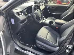 Toyota RAV4 (2023) thumbnail 13