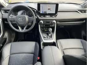 Toyota RAV4 (2023) thumbnail 16
