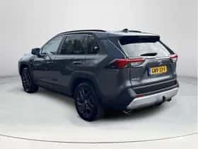Toyota RAV4 (2023) thumbnail 3