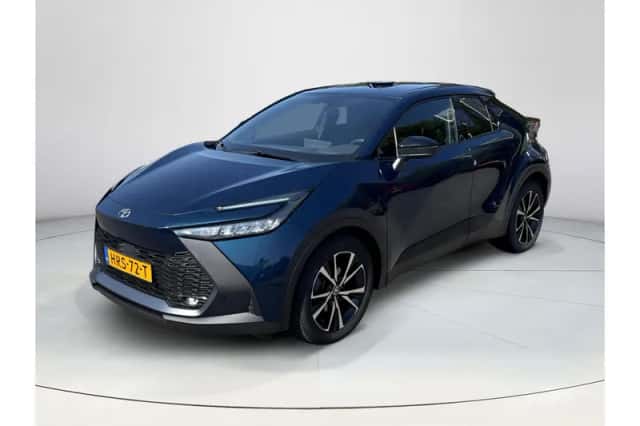 Toyota C-HR (2025) thumbnail 1