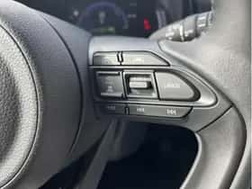 Toyota Yaris (2025) thumbnail 24