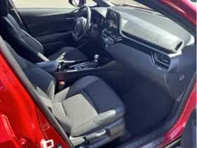 Toyota C-HR (2023) thumbnail 11