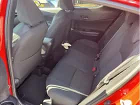 Toyota C-HR (2023) thumbnail 13