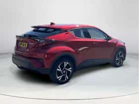 Toyota C-HR (2023) thumbnail 5