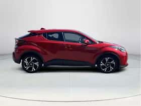 Toyota C-HR (2023) thumbnail 6