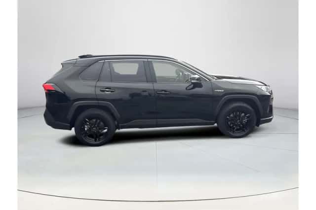 Toyota RAV4 (2021) thumbnail 6