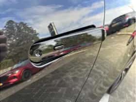 Toyota C-HR (2025) thumbnail 32