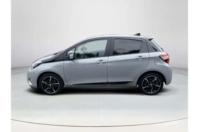 Toyota Yaris (2018) thumbnail 2