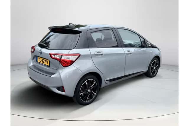 Toyota Yaris (2018) thumbnail 5