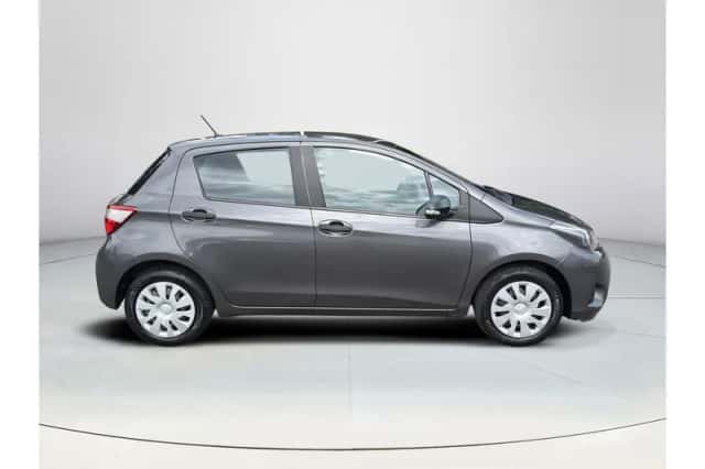Toyota Yaris (2020) thumbnail 6