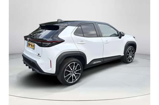 Toyota Yaris Cross (2023) thumbnail 4