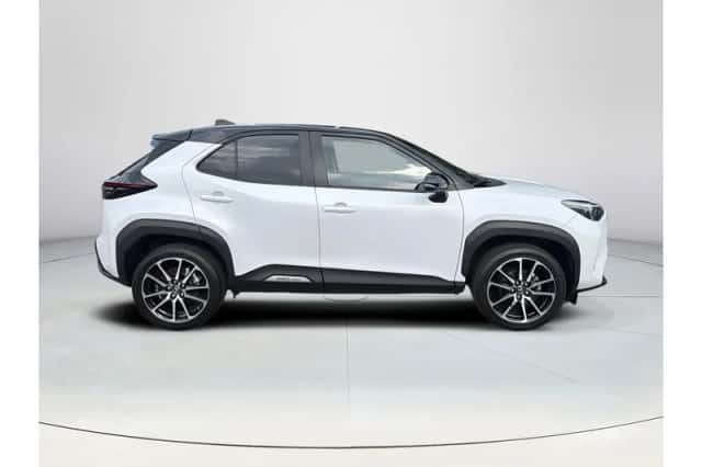Toyota Yaris Cross (2023) thumbnail 5
